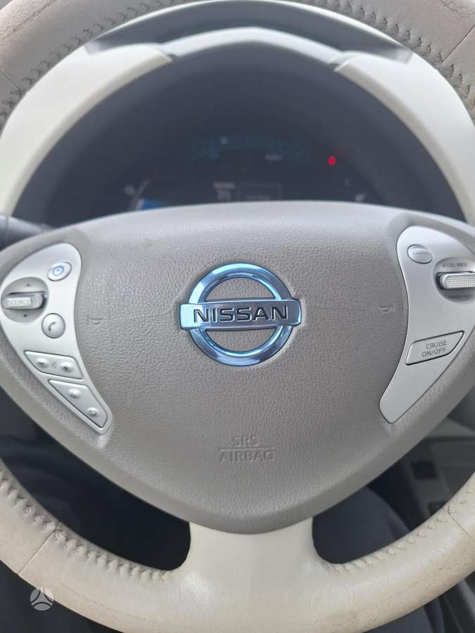 Nissan Leaf, Хэтчбек