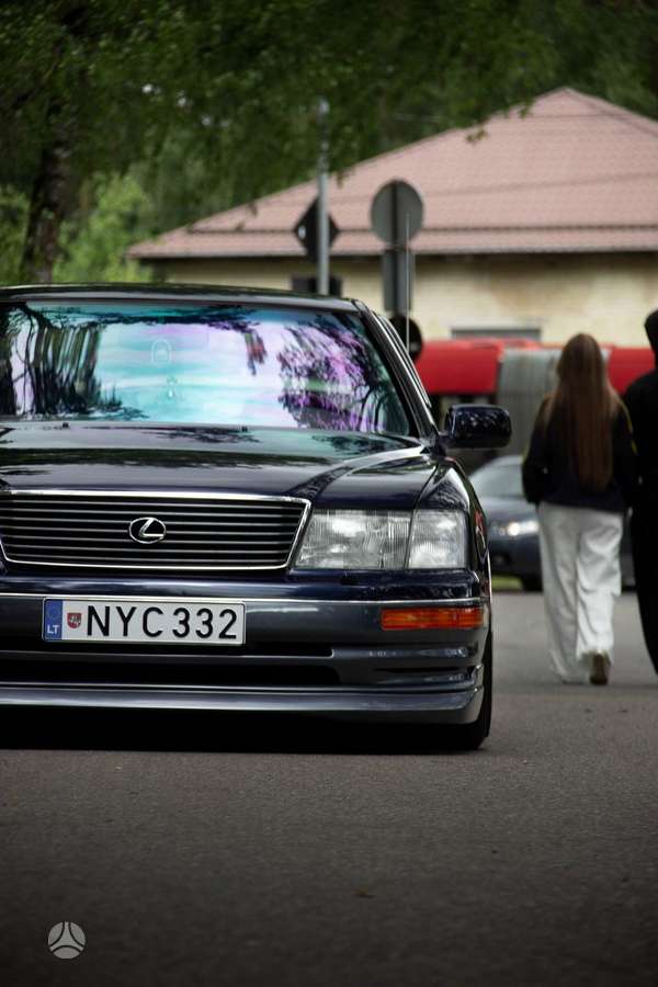 Lexus LS 400, 4.0 l., Седан
