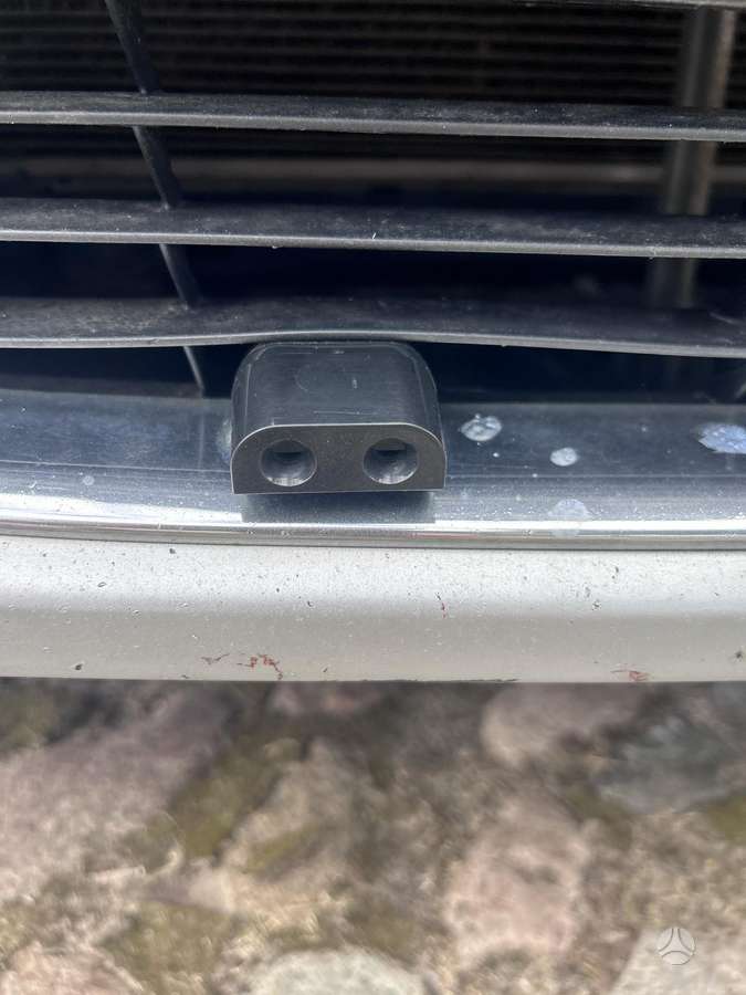 Toyota Avensis - 8