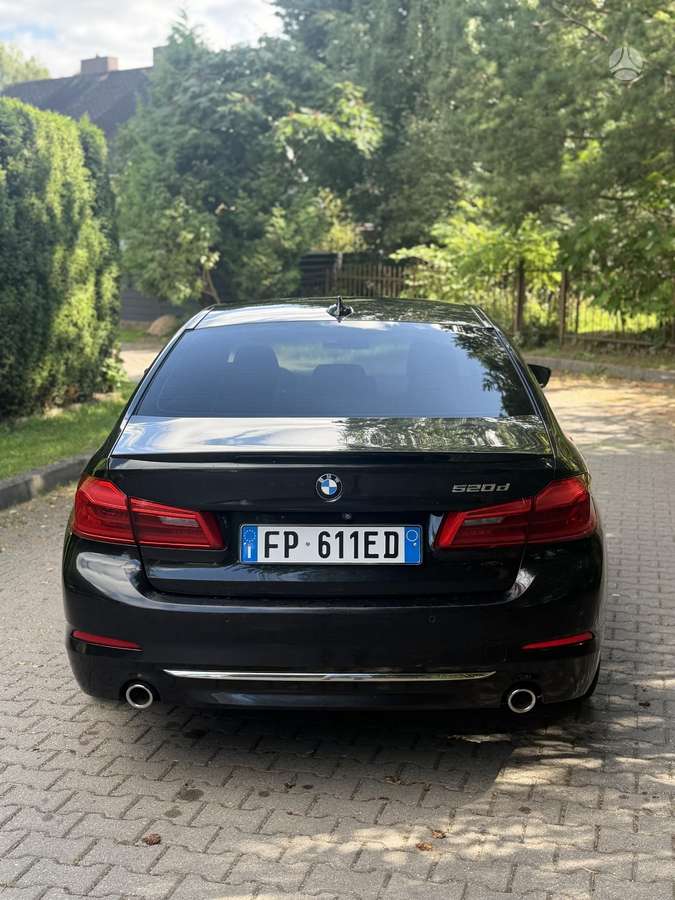 BMW 520, 2.0 l., Седан