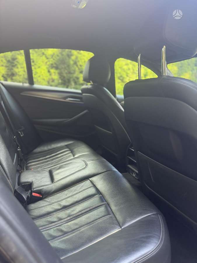 BMW 520, 2.0 l., Седан