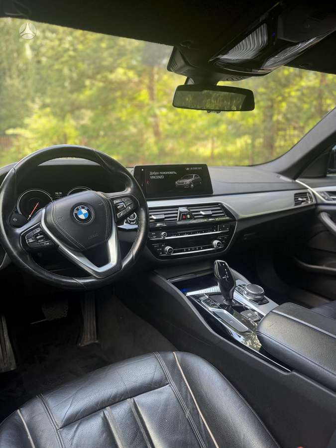 BMW 520, 2.0 l., Седан