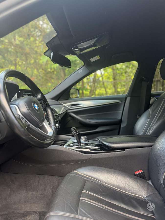 BMW 520, 2.0 l., Седан