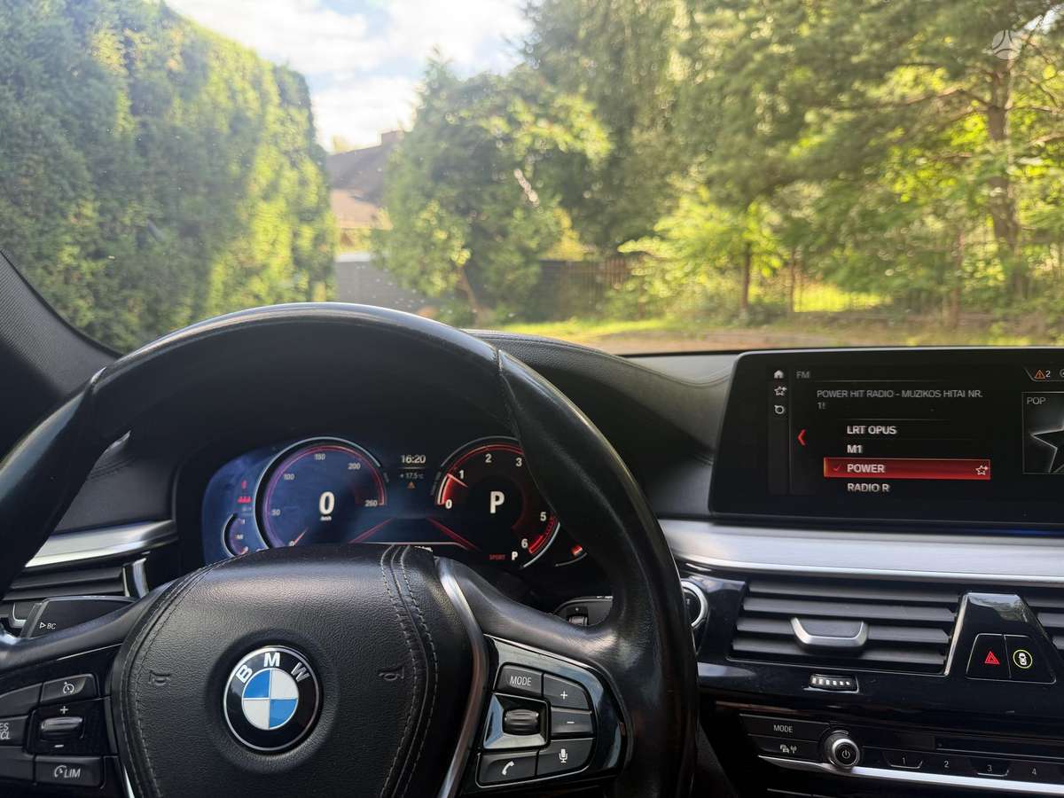 BMW 520, 2.0 l., Седан