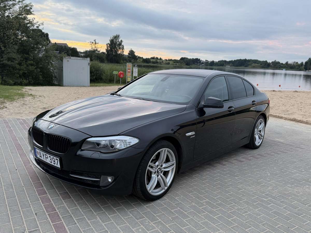 BMW 525, 2.0 l., Седан