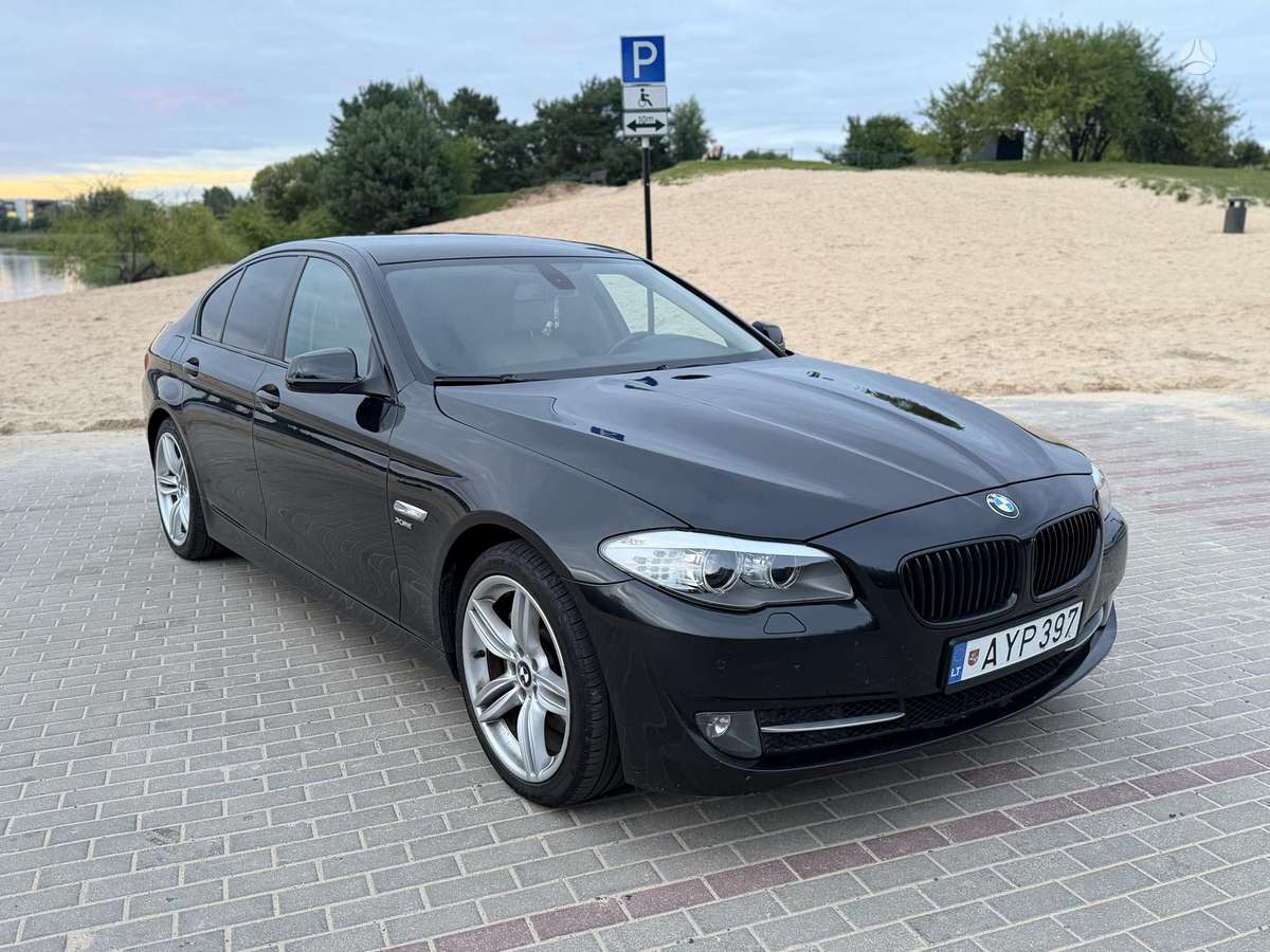 BMW 525, 2.0 l., Седан