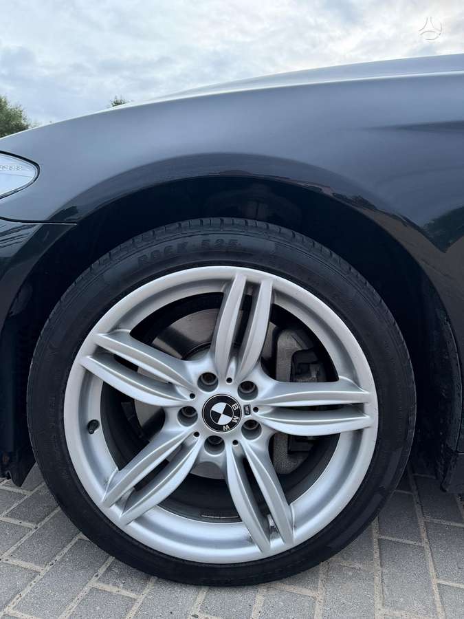 BMW 525, 2.0 l., Седан