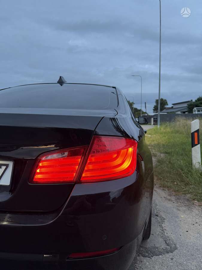 BMW 525, 2.0 l., Седан