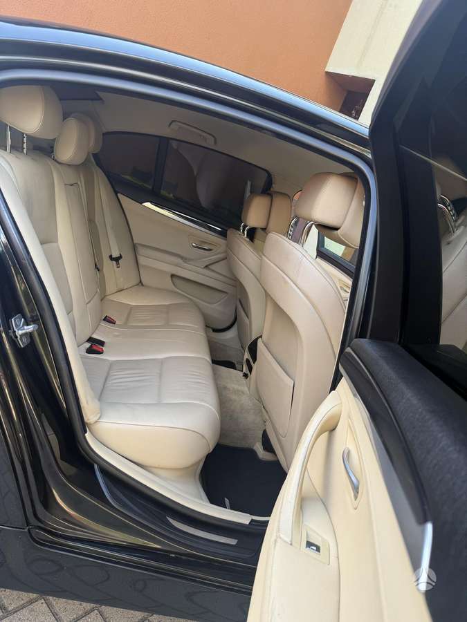BMW 525, 2.0 l., Седан