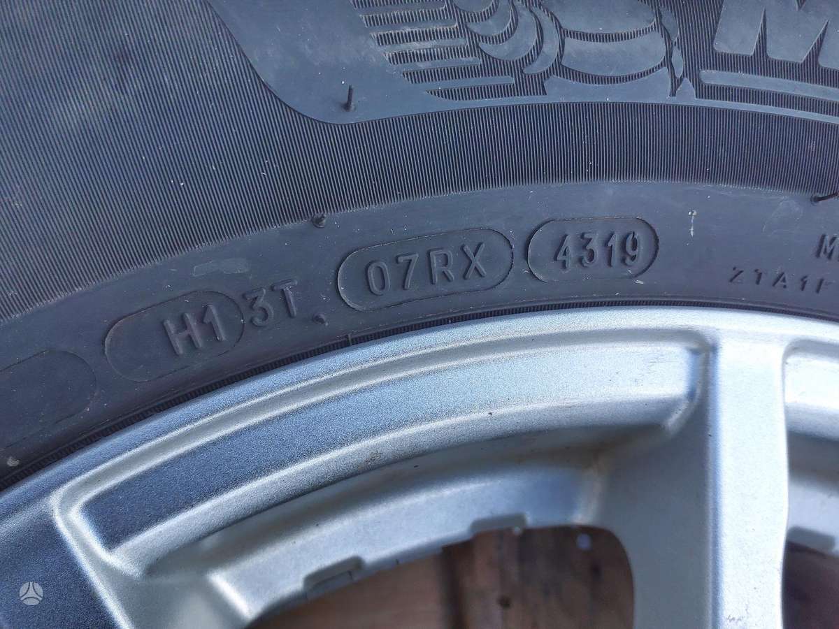 Jaguar E-paice, light alloy, R17