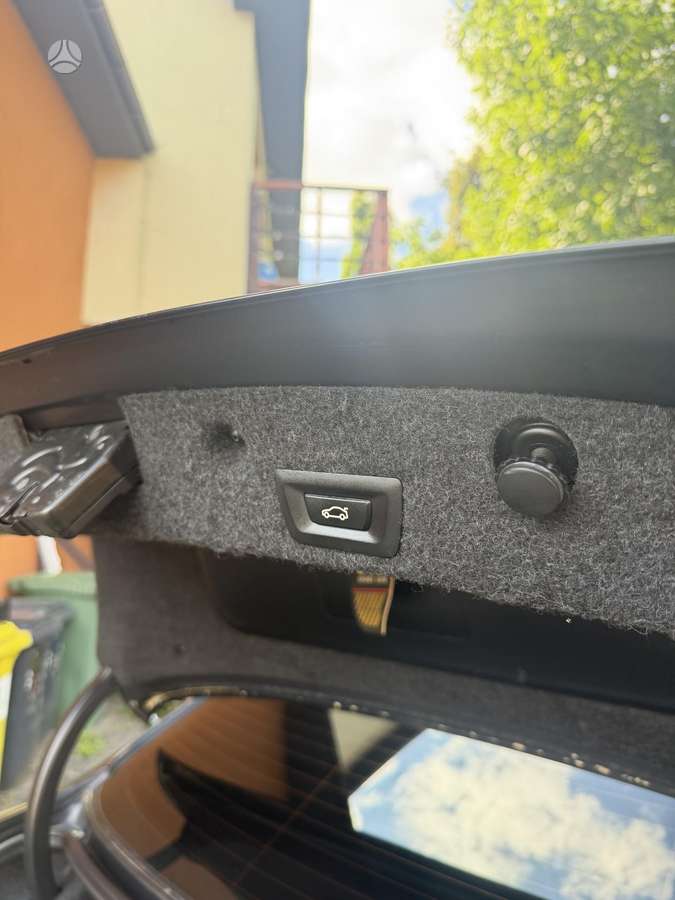 BMW 525, 2.0 l., Седан