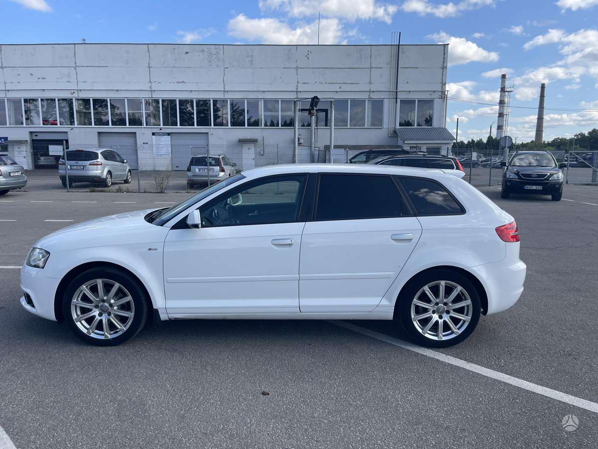 Audi A3, 1.2 l., hatchback