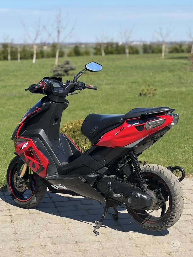 Aprilia SR 49cc, scooters / mopeds