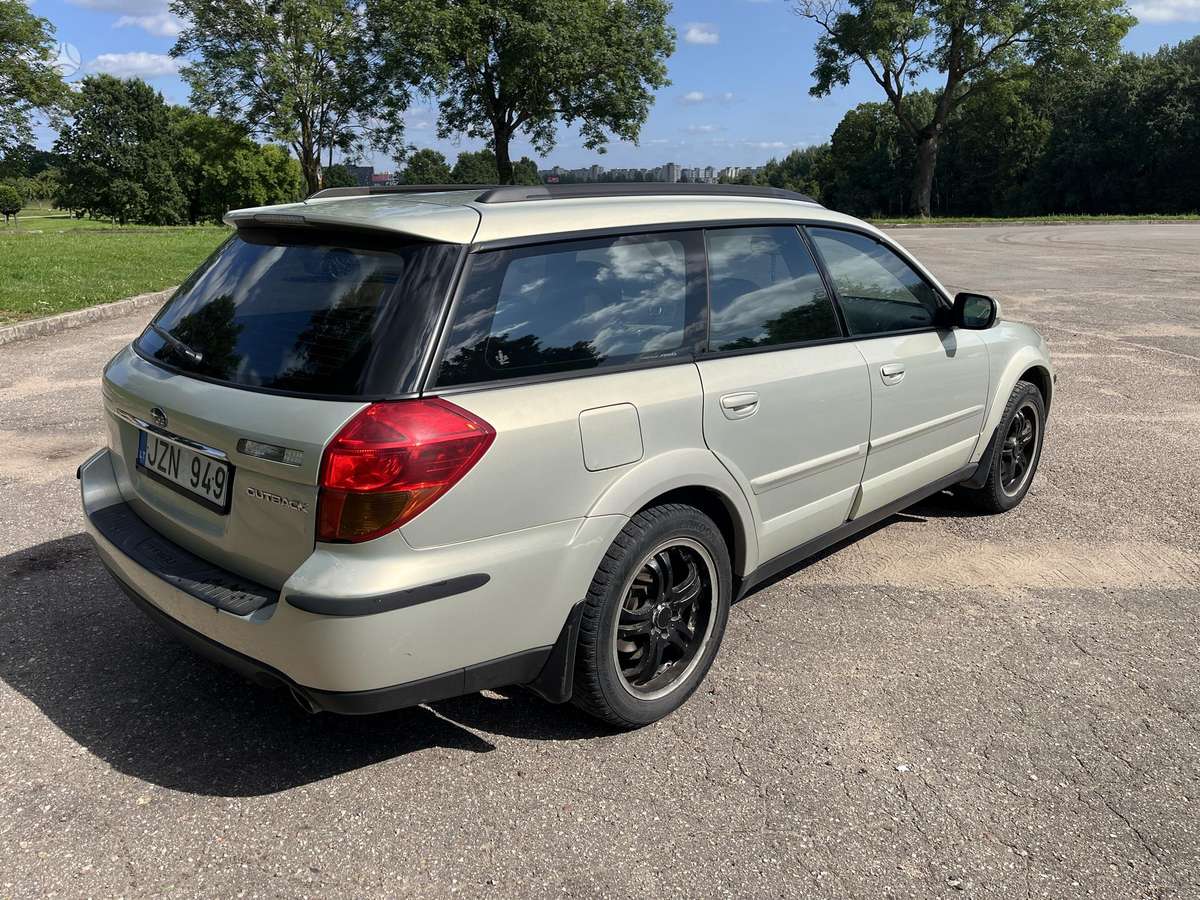 Subaru Outback - 4