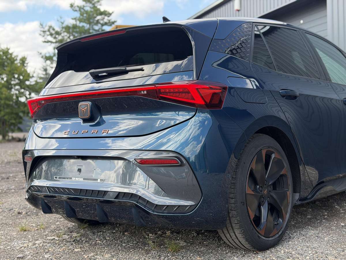 Cupra Born, 62 kWh, hatchback