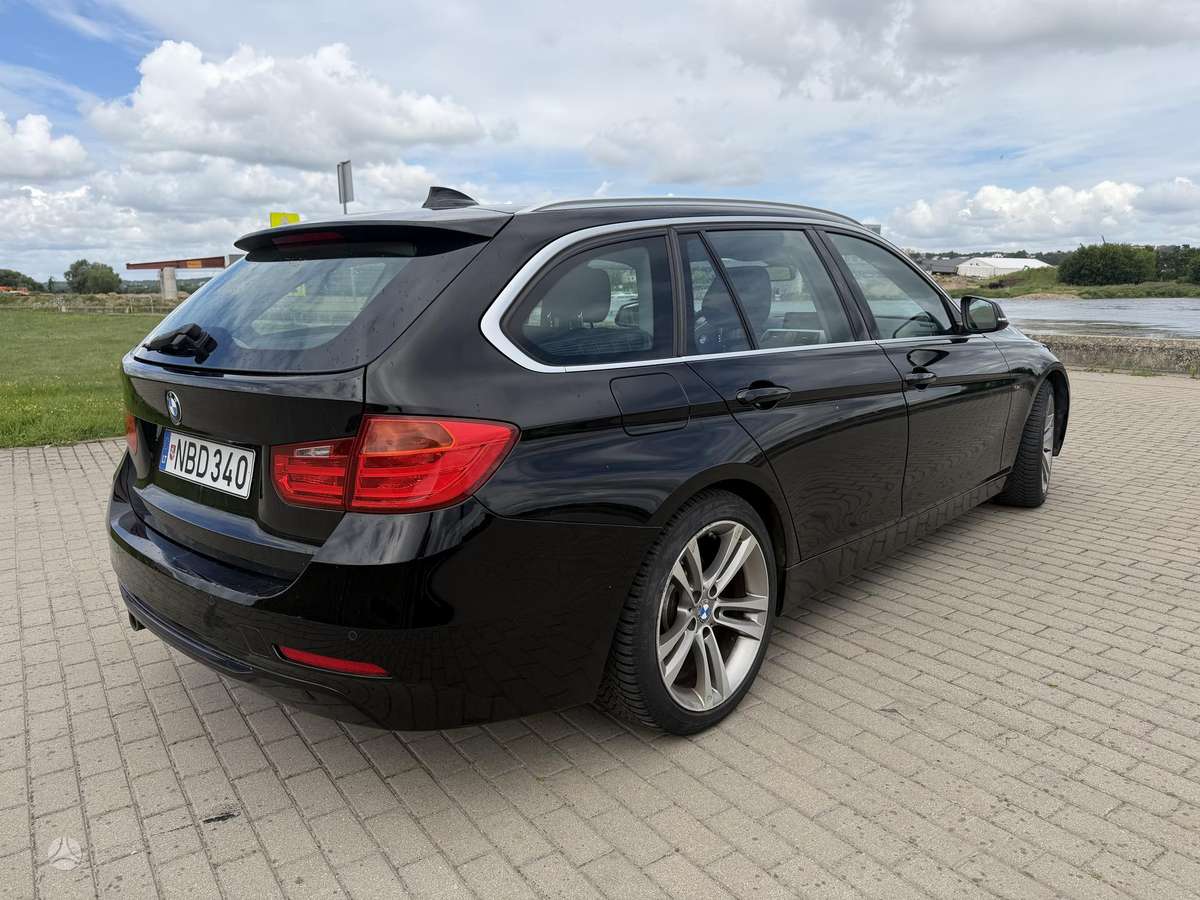BMW 325, 2.0 l., wagon
