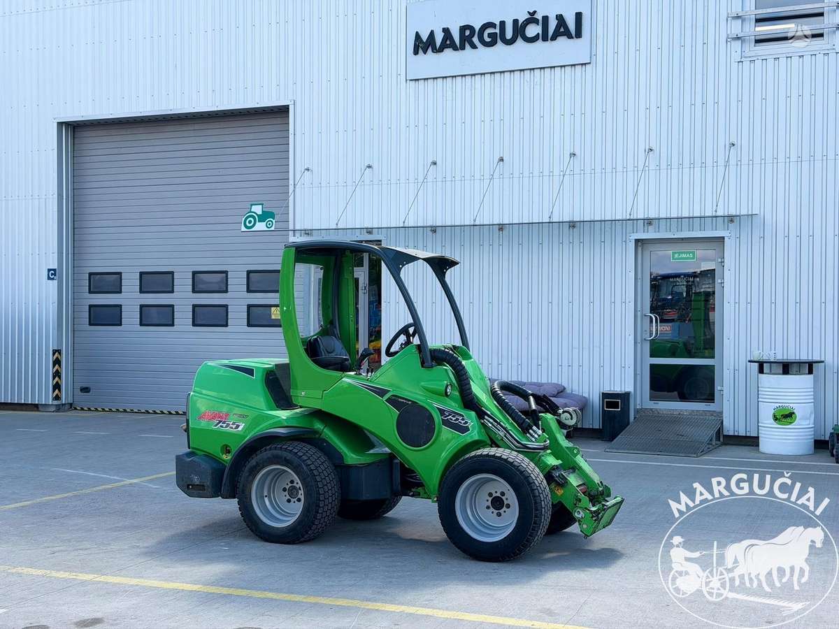Avant 755i, 57 AG, self-propelled loaders