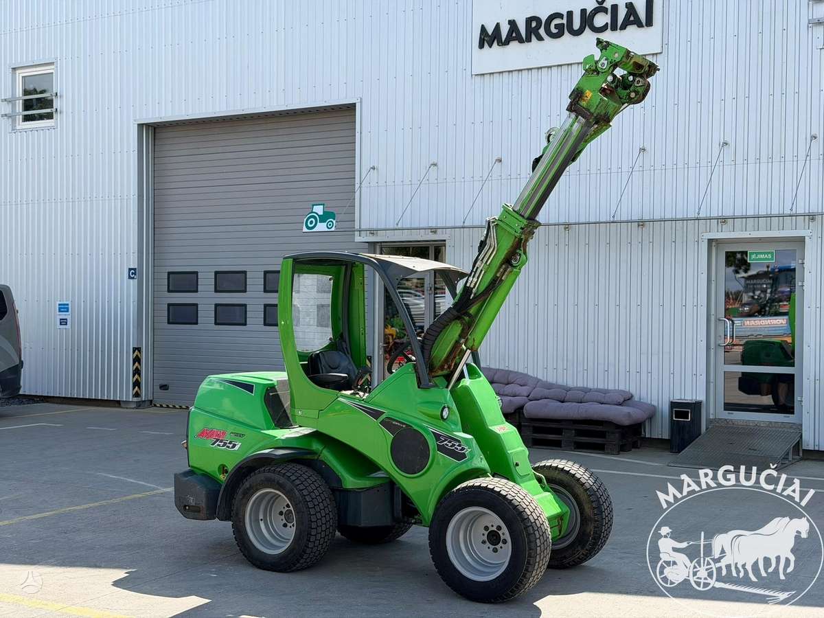 Avant 755i, 57 AG, self-propelled loaders