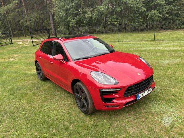 Porsche Macan - 1