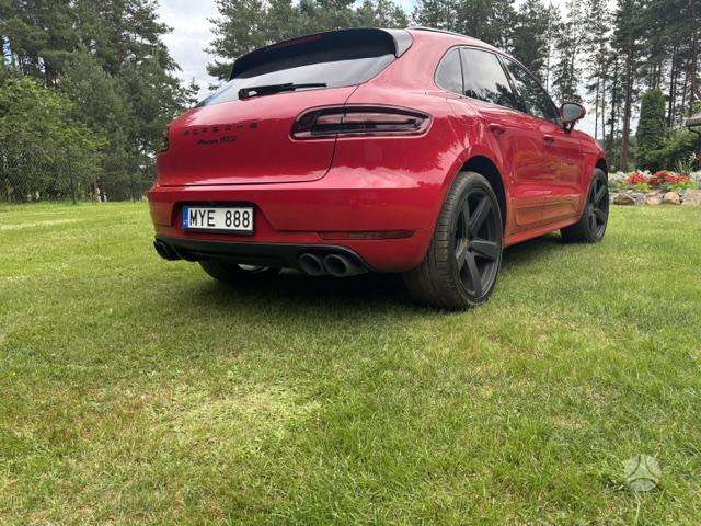 Porsche Macan - 9
