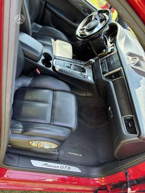 Porsche Macan - 11