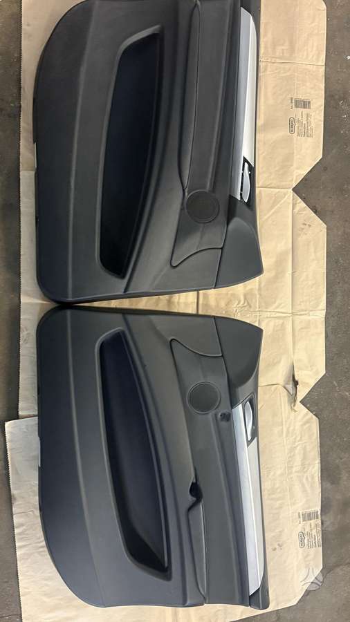BMW X6 dalimis