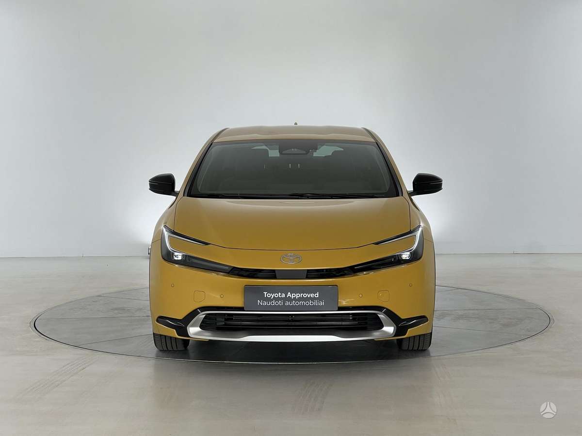 Toyota Prius - 5