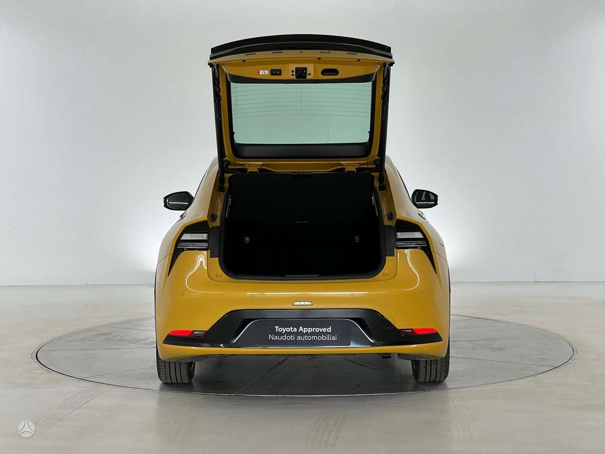 Toyota Prius - 10