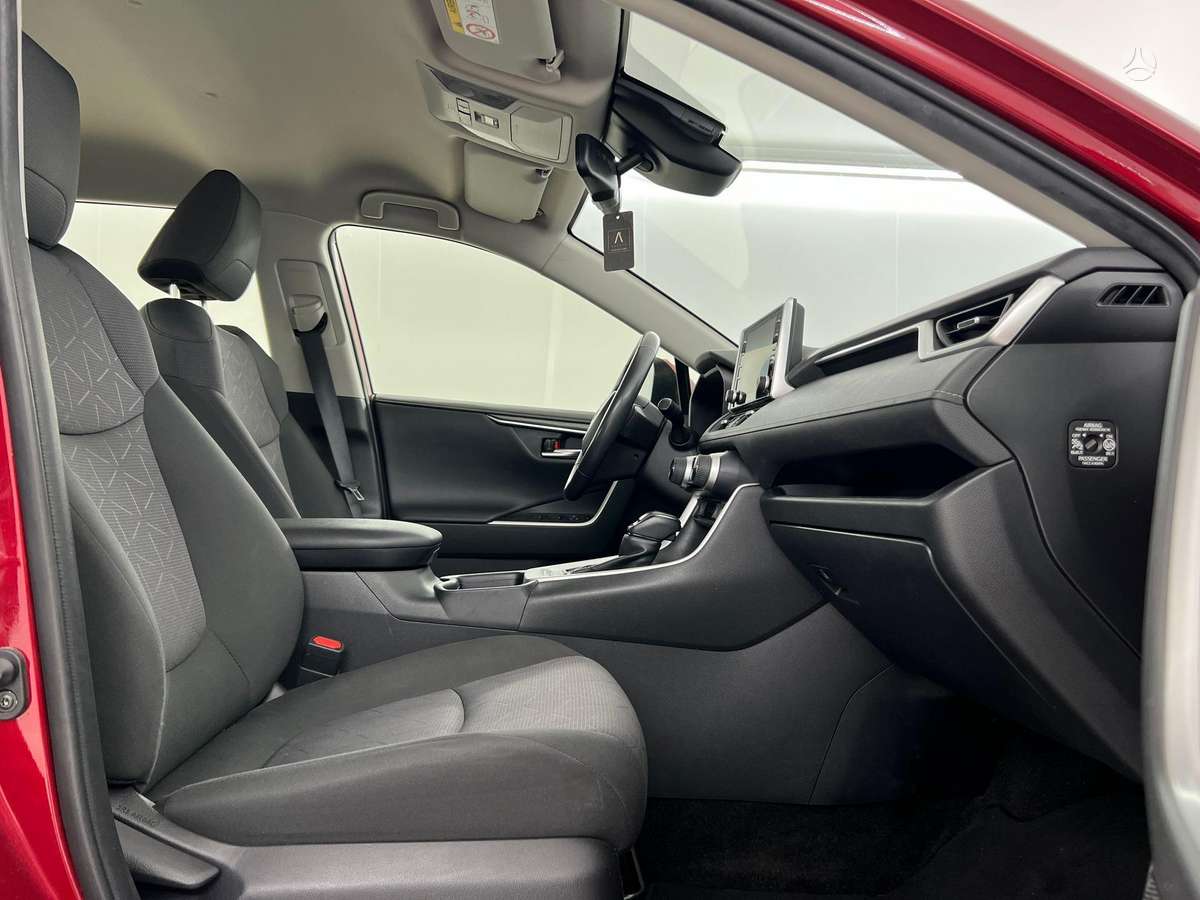 Toyota RAV4 - 6