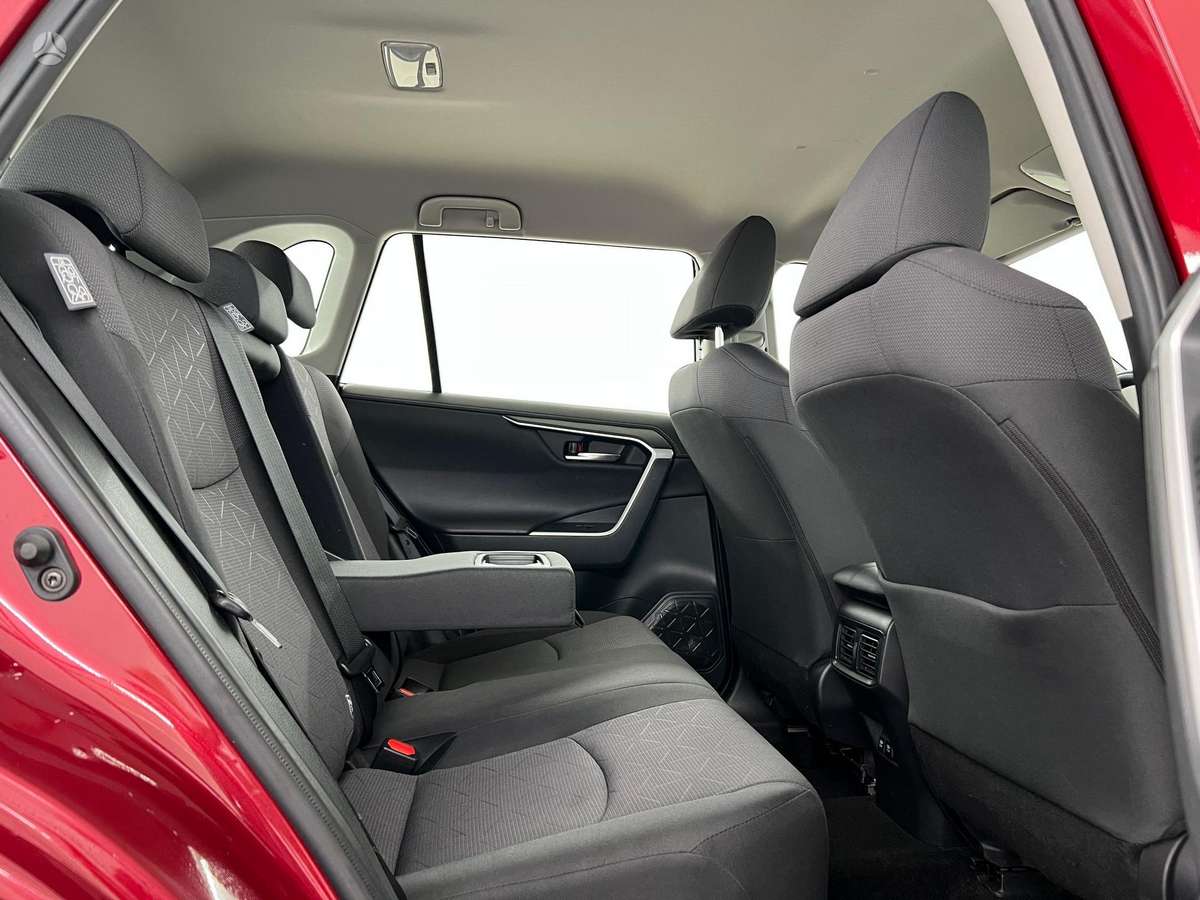 Toyota RAV4 - 7