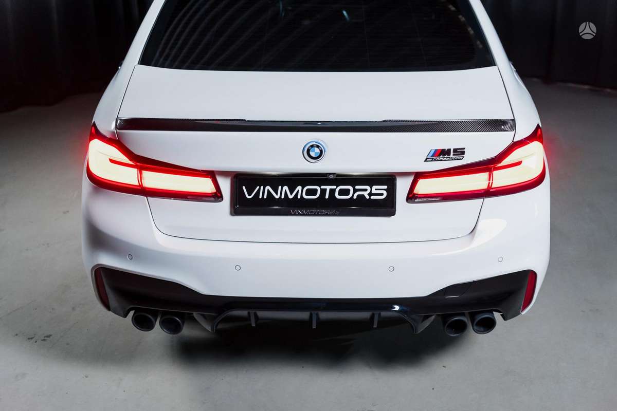 BMW M5, 4.4 l., Седан