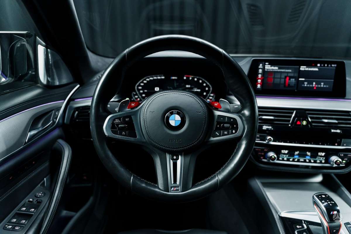 BMW M5, 4.4 l., Седан