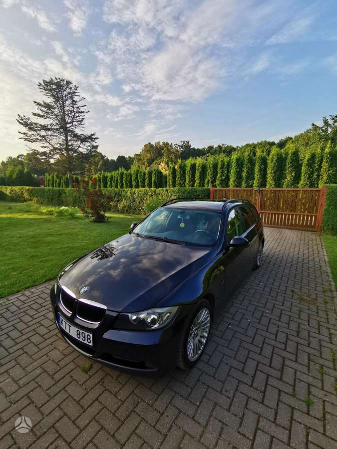 BMW 320, 2.0 l., wagon