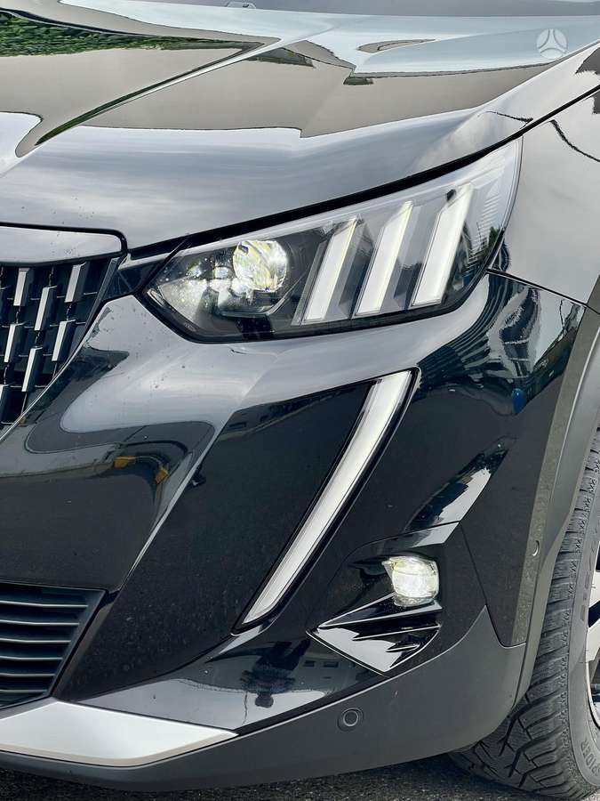 Peugeot 2008, 1.2 l., Универсал