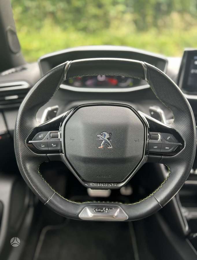 Peugeot 2008 - 12