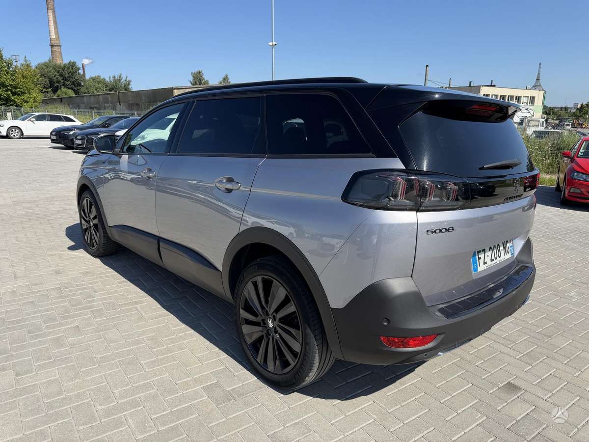 Peugeot 5008 - 3