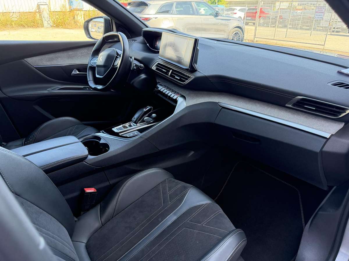 Peugeot 5008 - 10