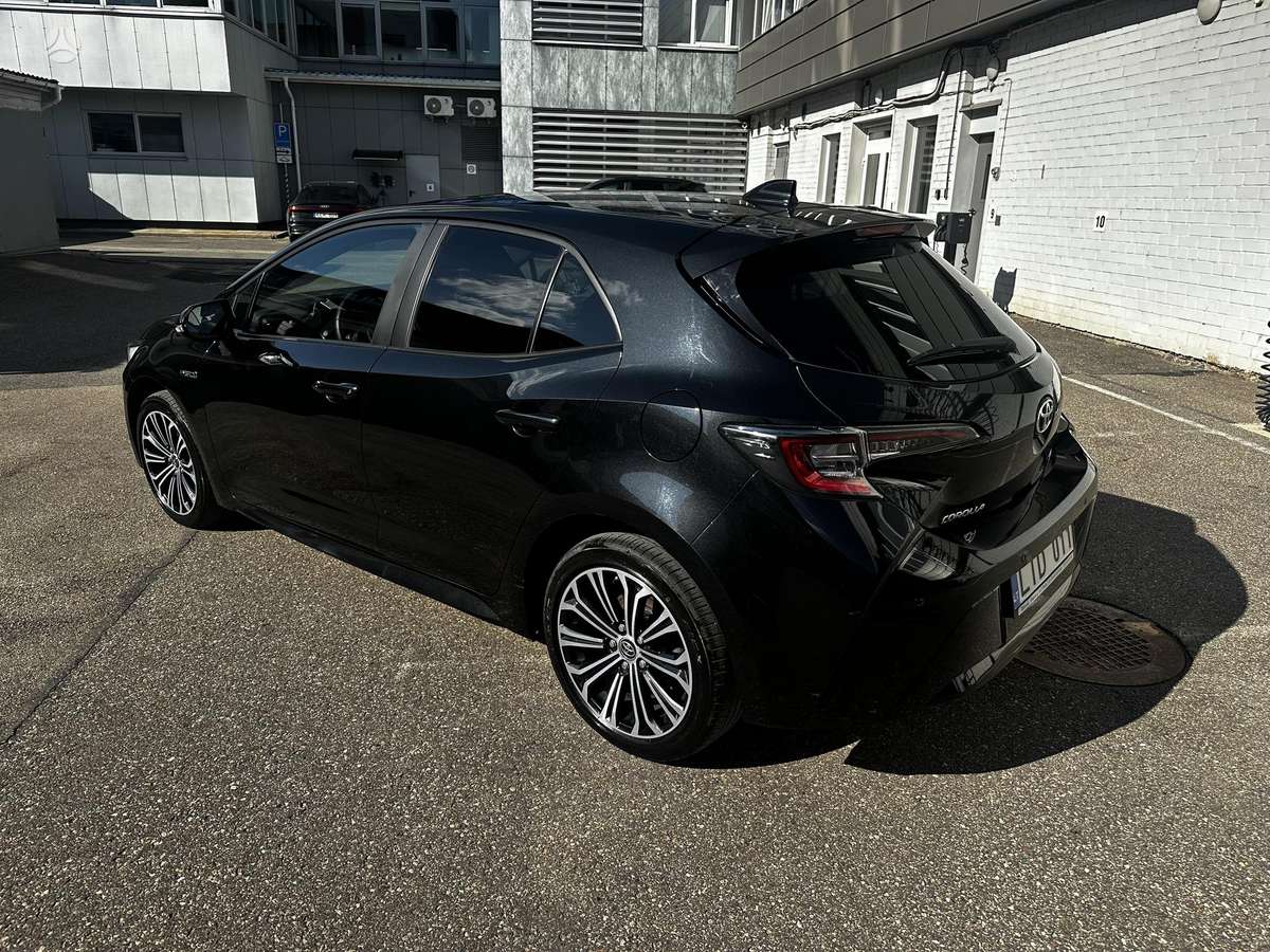 Toyota Corolla - 4
