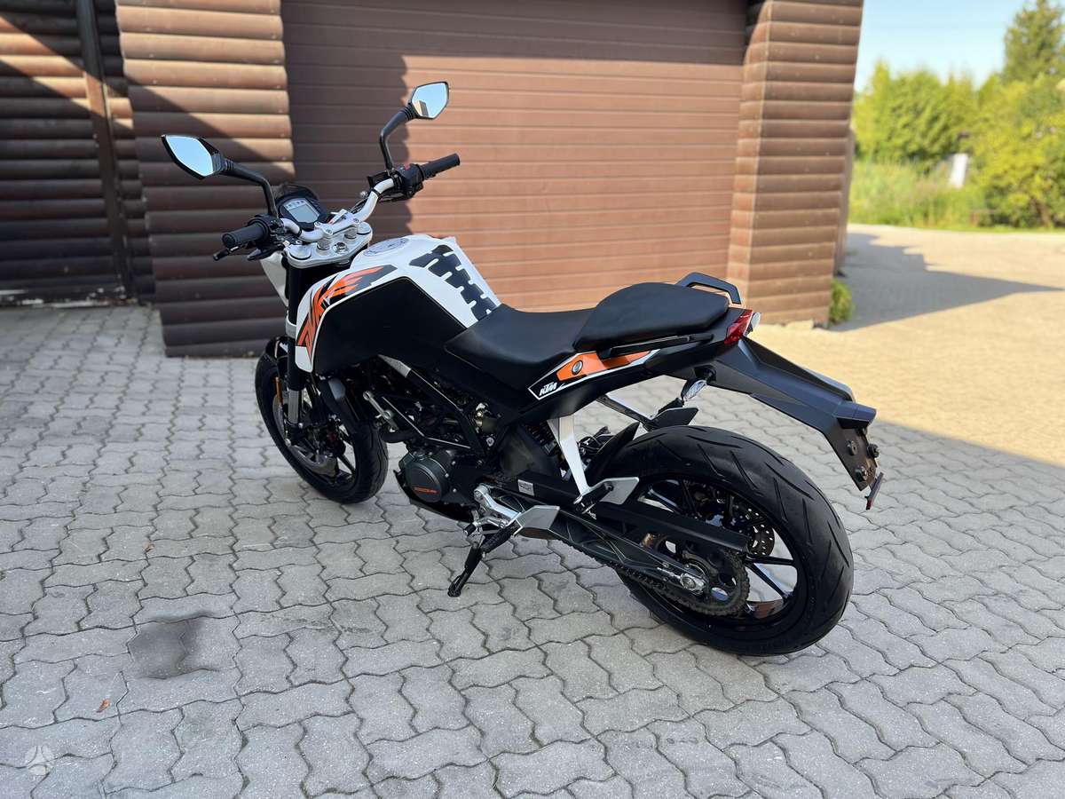 KTM Duke 125cc, street / classic