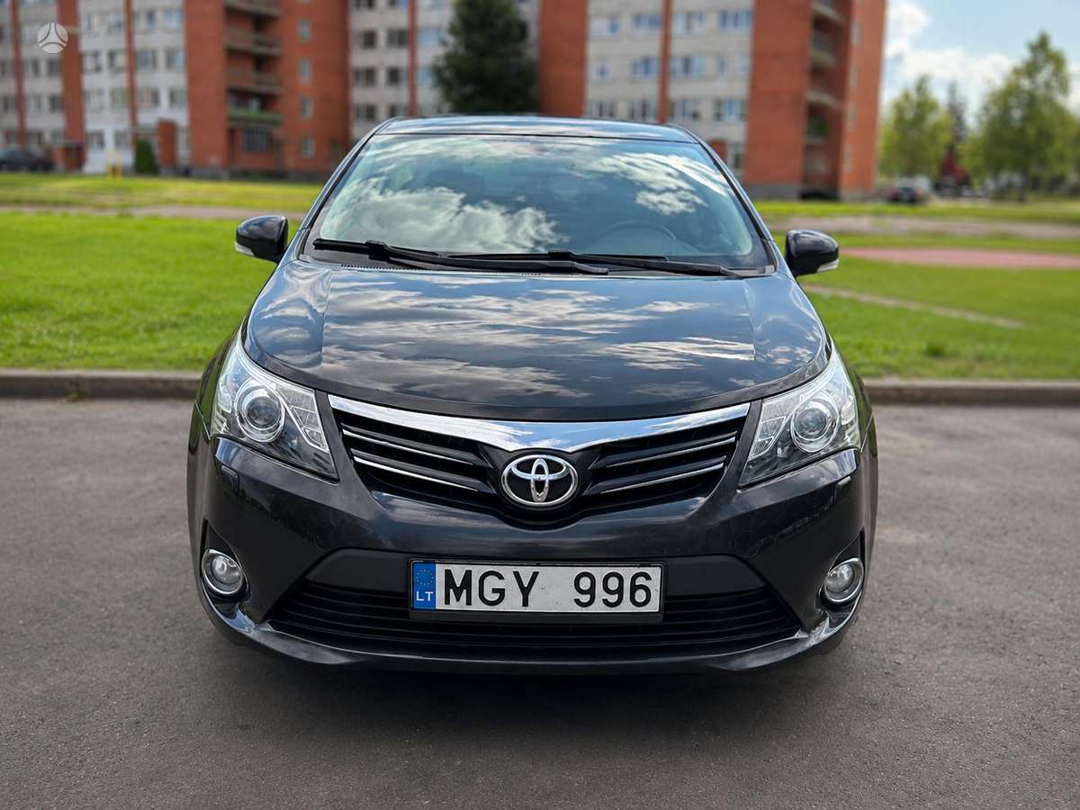 Toyota Avensis, 2.2 l., Седан