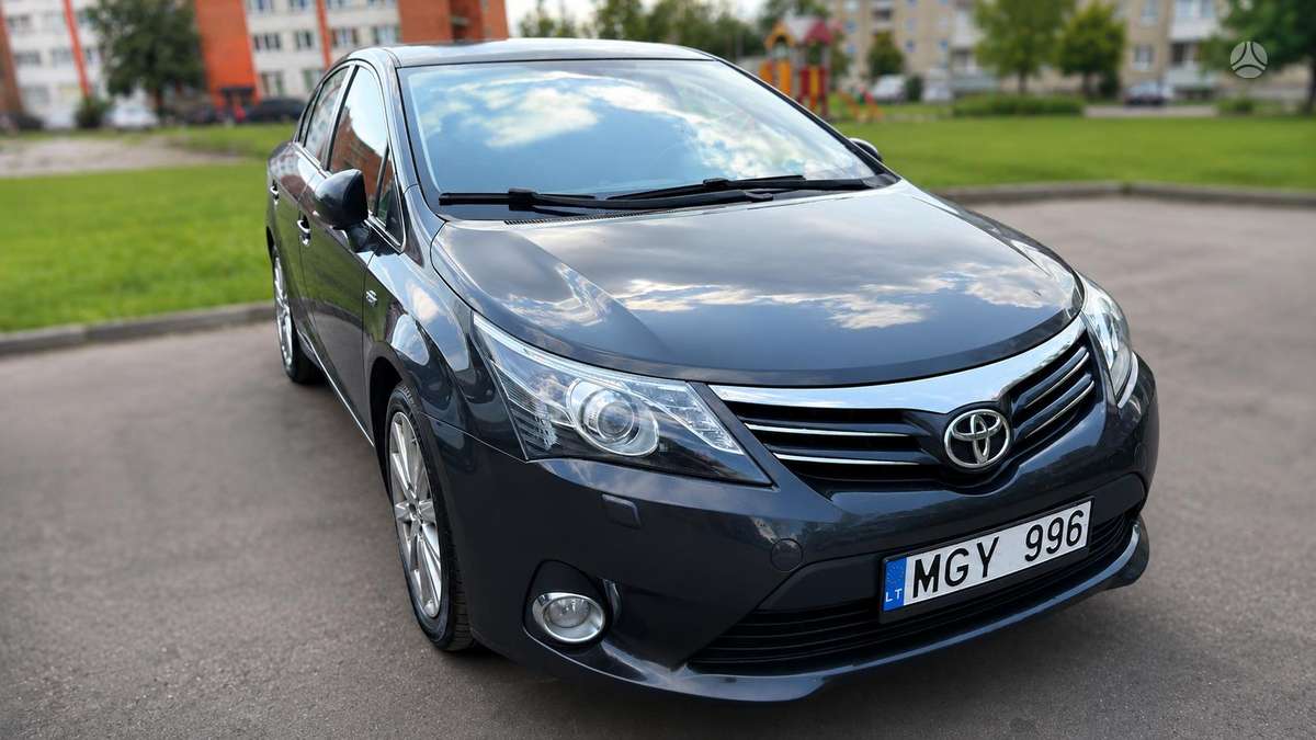 Toyota Avensis, 2.2 l., Седан