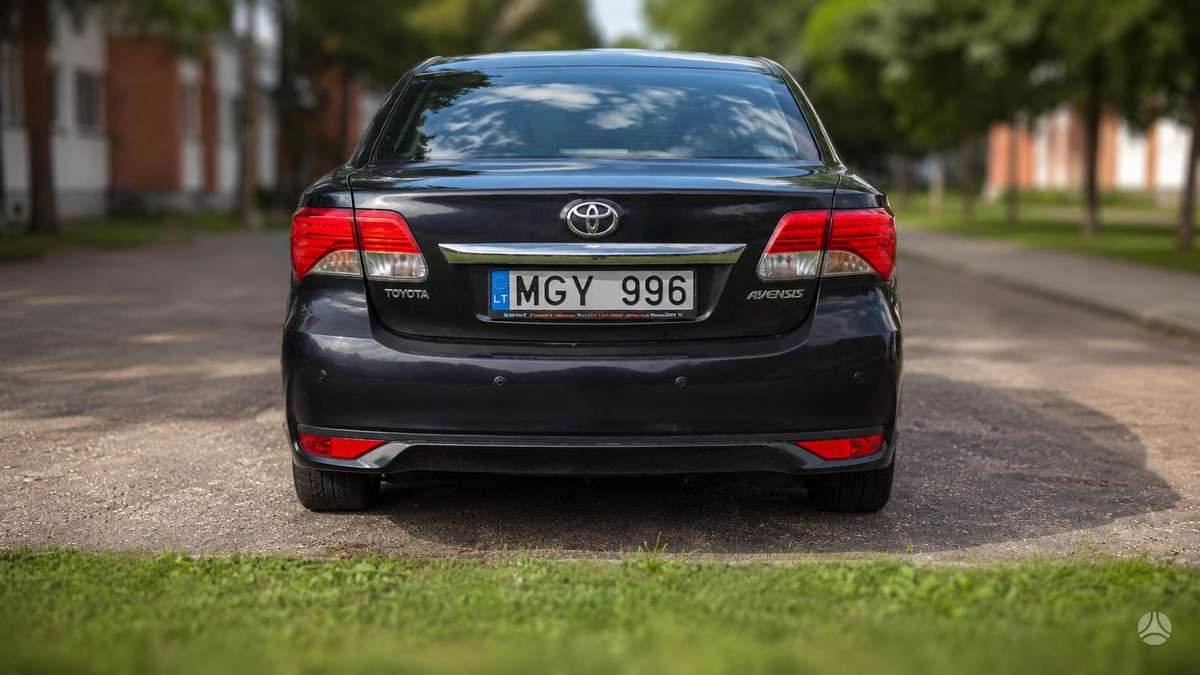 Toyota Avensis - 7
