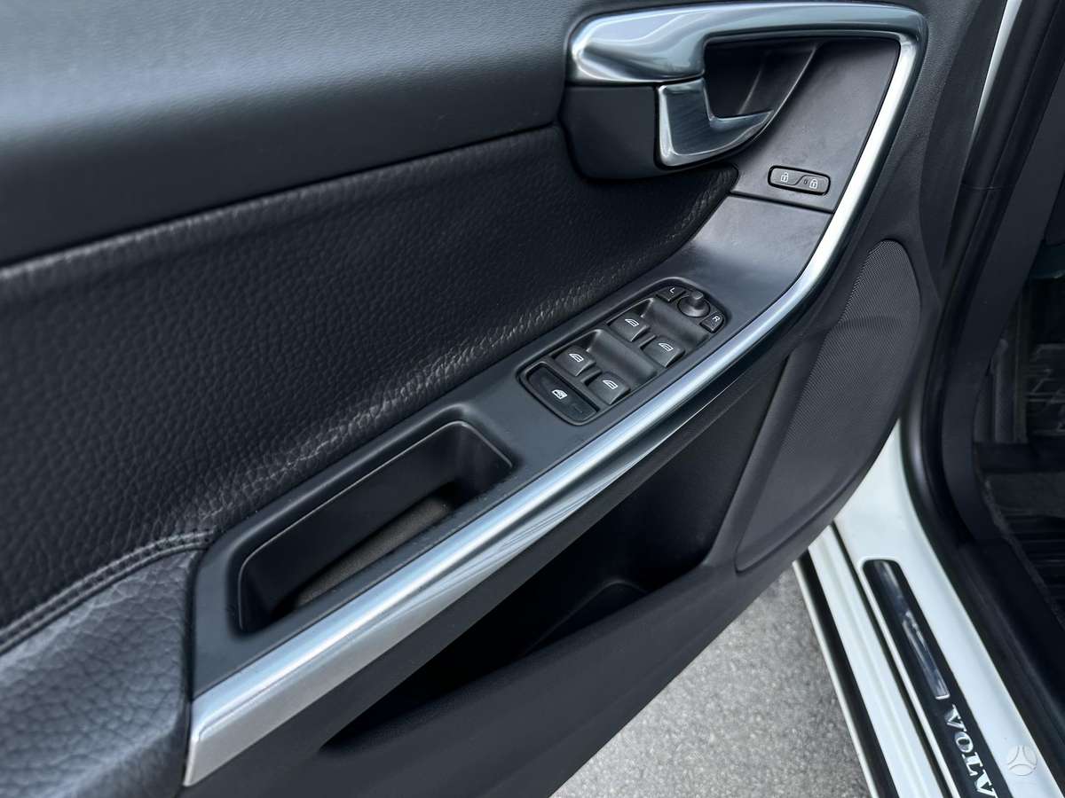 Volvo V60, 2.0 l., universalas