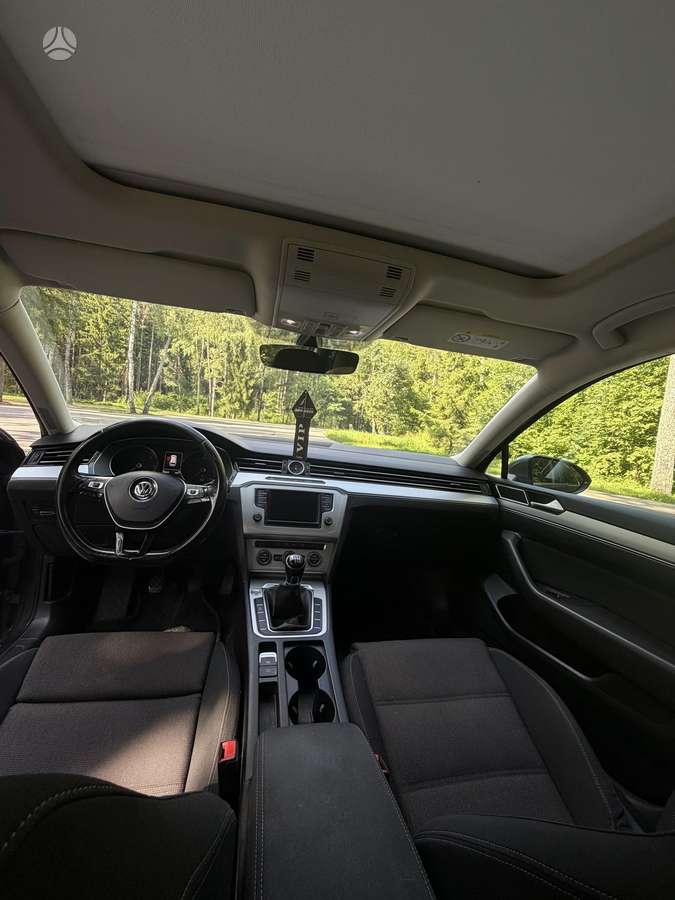 Volkswagen Passat, universalas