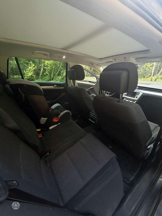 Volkswagen Passat, Универсал