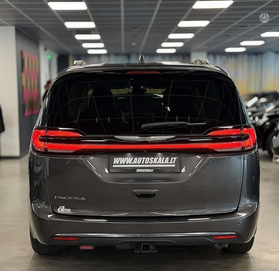 Chrysler Pacifica, 3.6 l., Минивэн