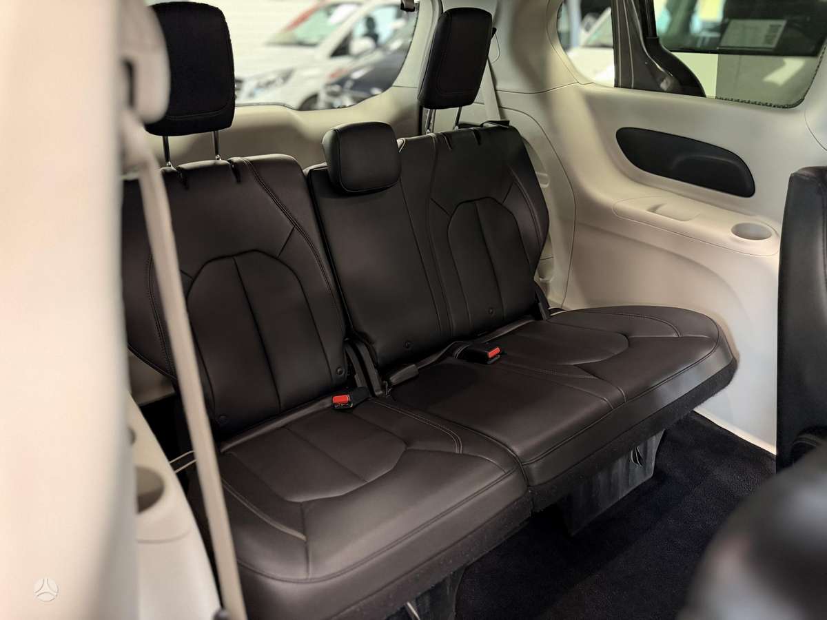 Chrysler Pacifica, 3.6 l., Минивэн