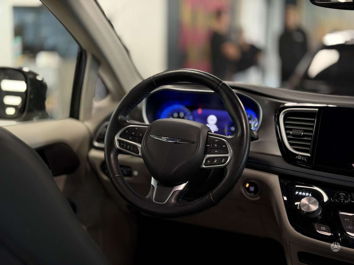Chrysler Pacifica, 3.6 l., Минивэн