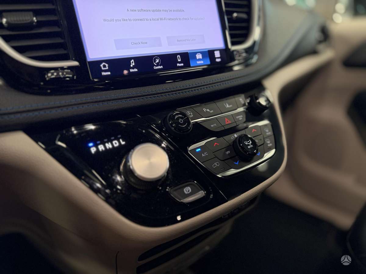 Chrysler Pacifica, 3.6 l., Минивэн