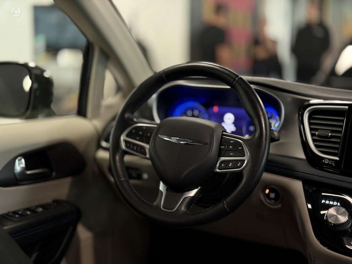 Chrysler Pacifica, 3.6 l., Минивэн